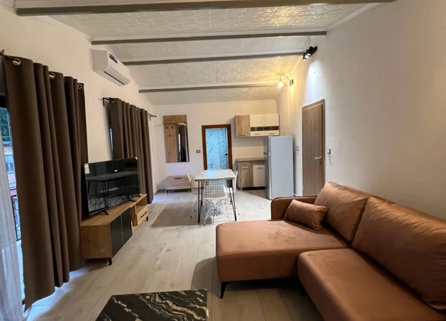 Guest house Sajmir Suites Permet Albania