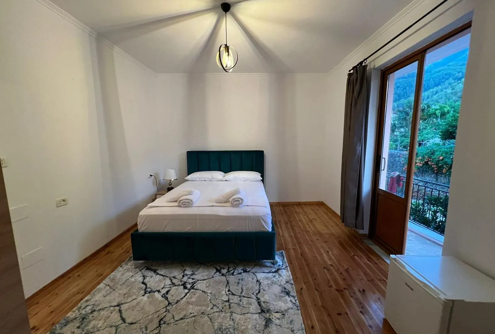 Sajmir Suites Permet Guest house