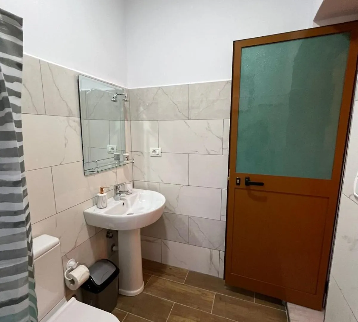 Sajmir Suites Permet Guest house